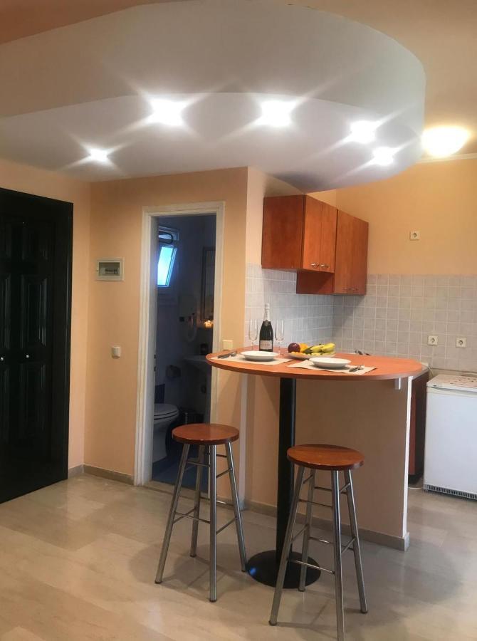 Aliki'S Comfortable Holiday Apartments-Great Location ニサキオン エクステリア 写真